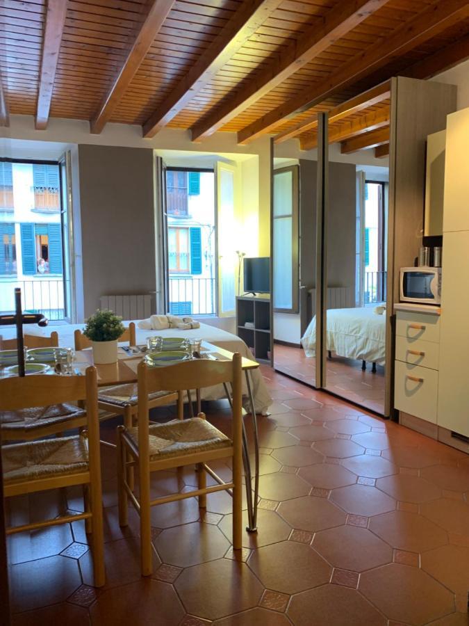 Studio Apartment Una Finestra Su كومو المظهر الخارجي الصورة