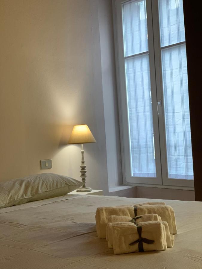 Studio Apartment Una Finestra Su كومو المظهر الخارجي الصورة