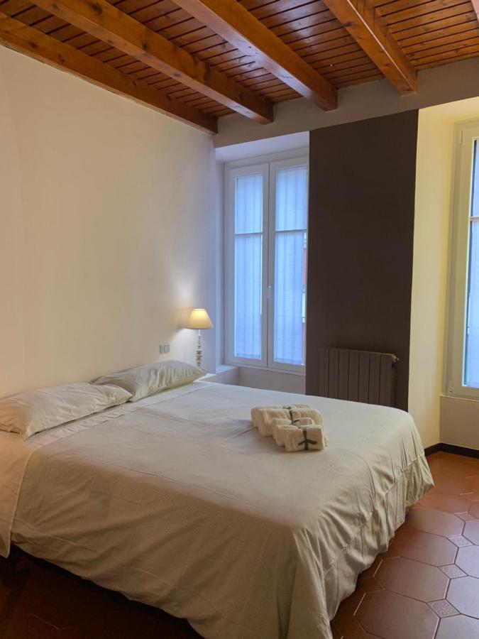 Studio Apartment Una Finestra Su كومو المظهر الخارجي الصورة